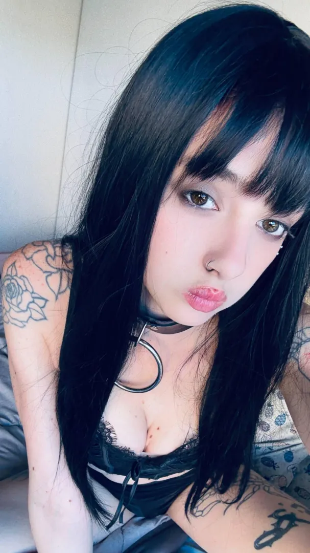 F18 - Feeling frisky, need someone w/ a place - lnstrgm: lunavayen posted by ColeLilley