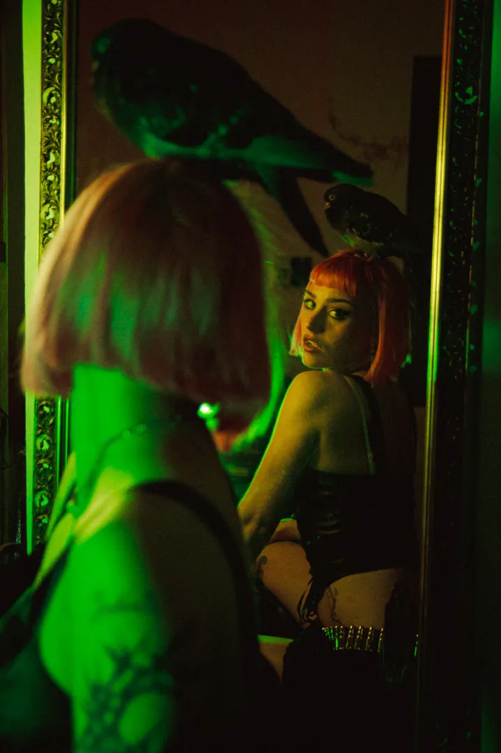 F188 Slightly buzzed, only looking if you can host - reply on lntsag pls: .elenazexel'. posted by Mort3Asc3ndo