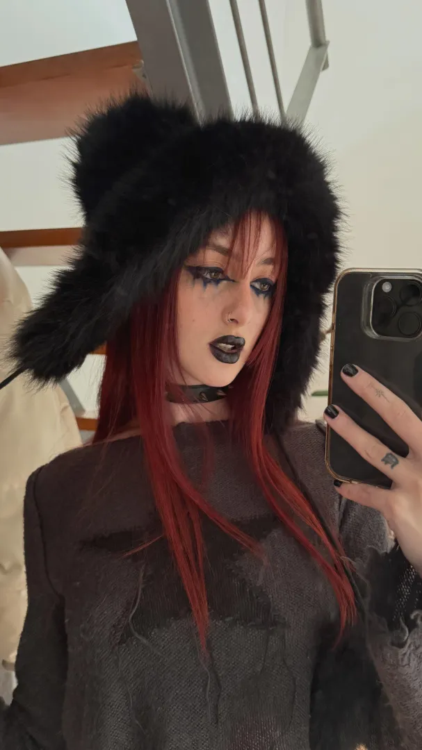 F19 Local link only, don’t make this complicated lnstа works better: lunarumes posted by WinoWhitey