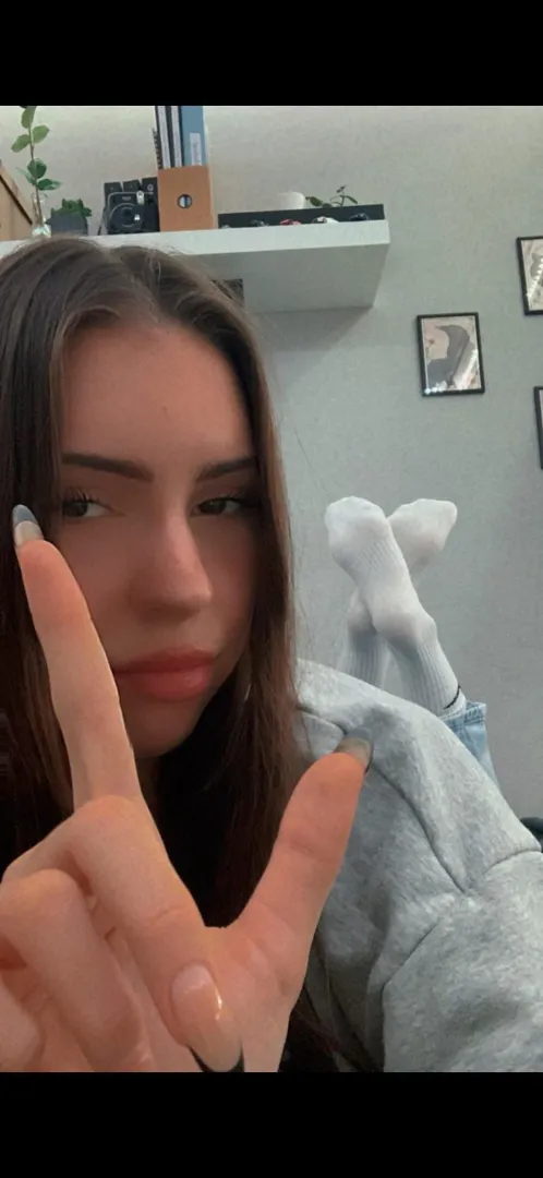 F19 sucht Sklaven posted by realGoddess_Lisa