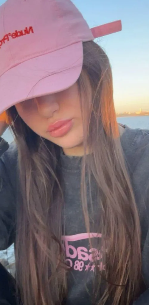 F20, Craving a good time and fuck by QuantumReaperess