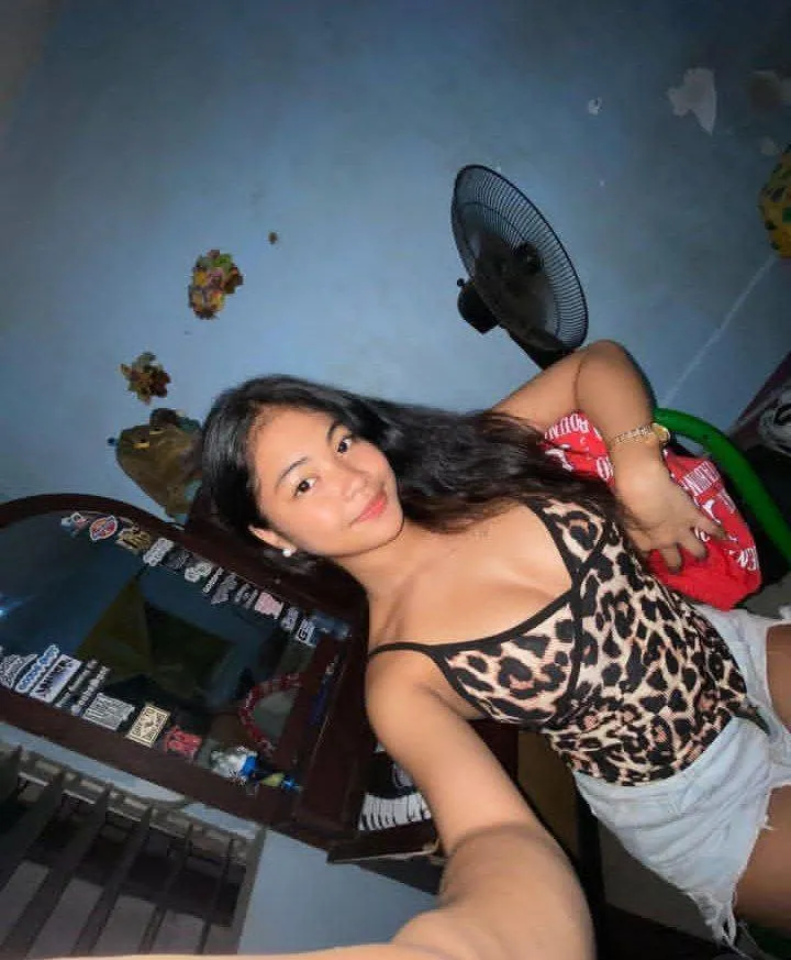 F20 single (F4M) available posted by kristine-joyce00