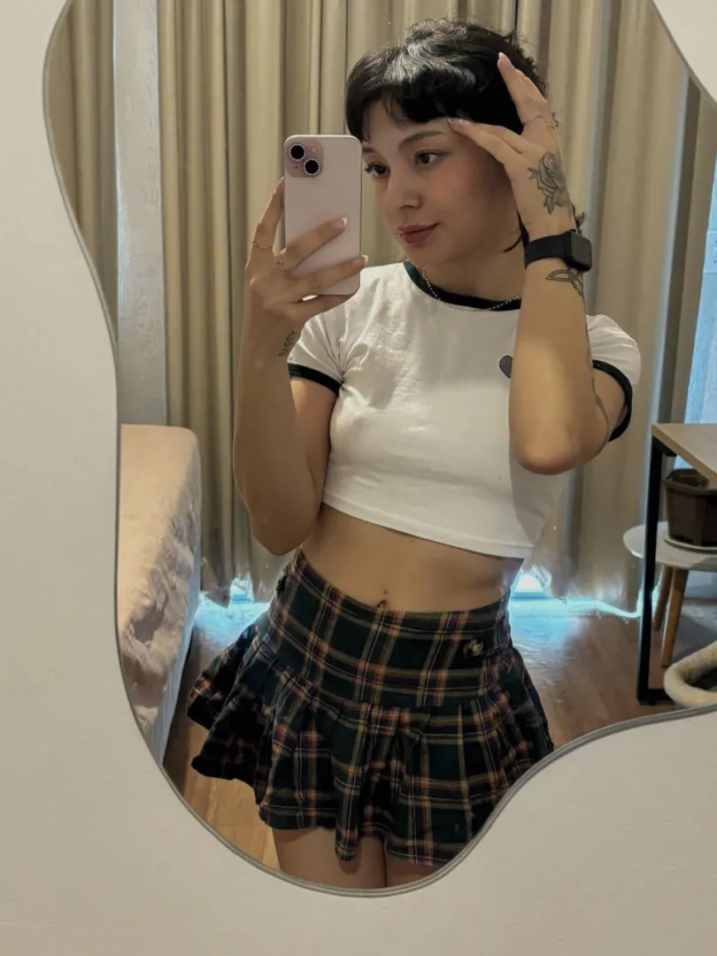 F21 Do you like my busy type? posted by sereneyumii