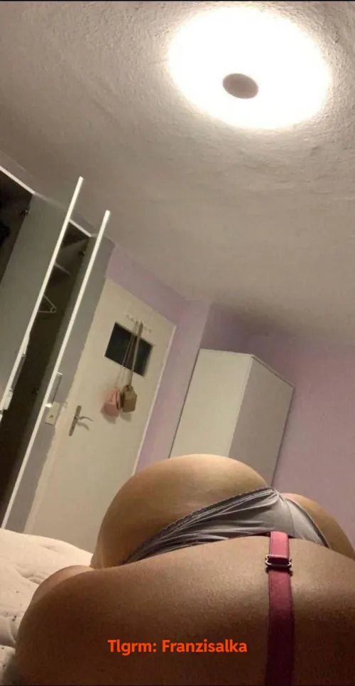 F22 ich liebe es in Doggy by Imaginary-Web-571