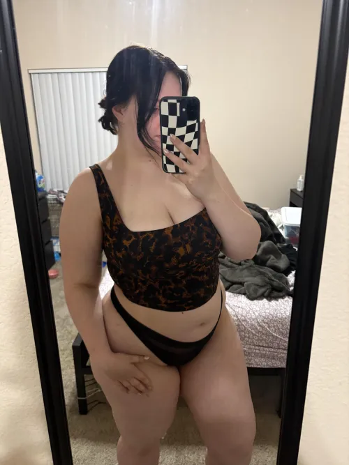 F22, what would you rate me? by SpicyyyIvy