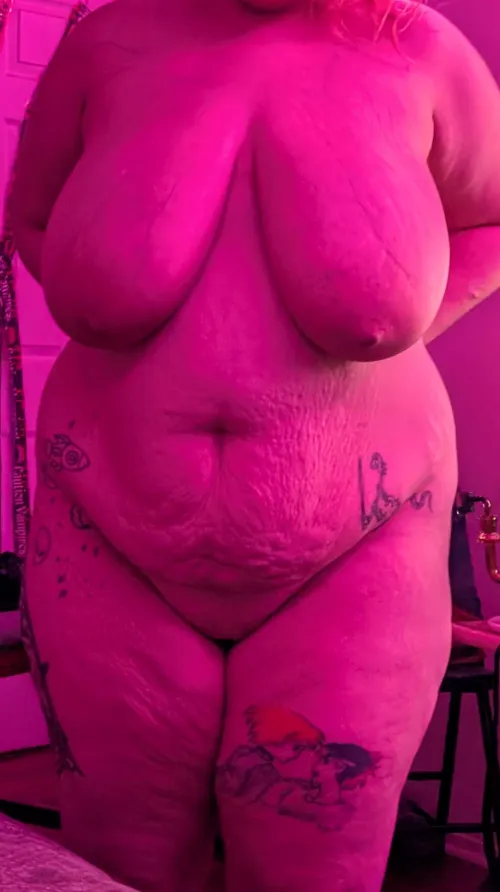 (F)24 do i look that bad after two kids? by GothUnicorn_69