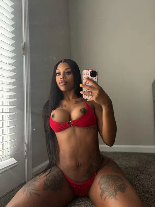 F24 DTF and ready for FaceTime sessions I am mobile by Strict-Ad-6873