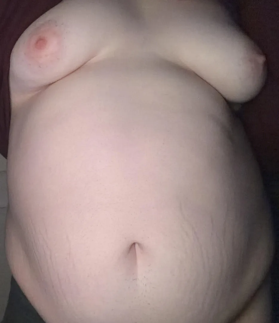 F24 my fat body was made for big cocks <3 posted by Necessary-Tea8142