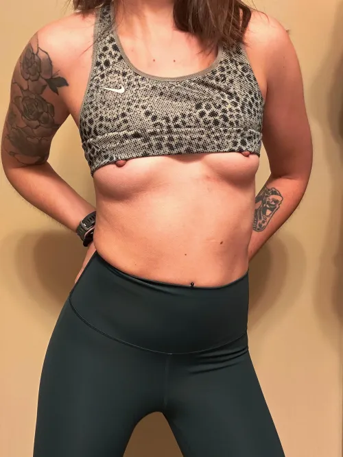 F27M37 4 F/MF queenstown by RadiantLow8464