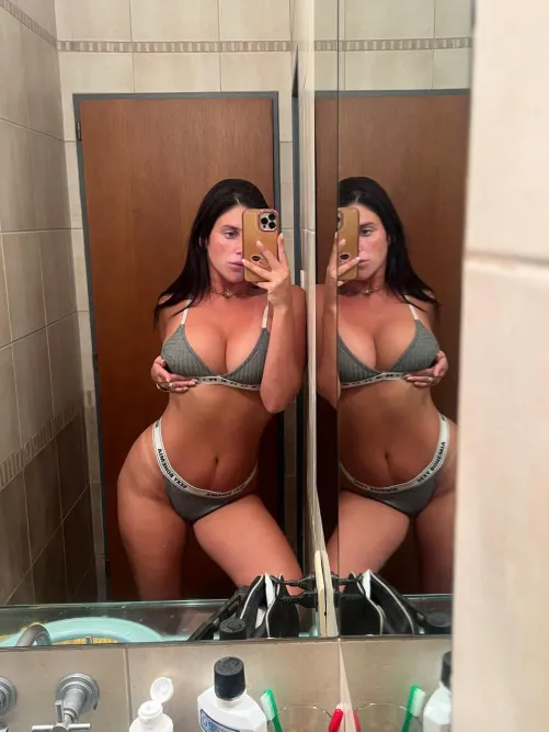 F33.. Someone please come abuse me by kateafterwork