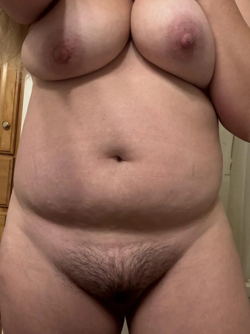 F34 5’5 160 posted by that_girl_nextdoor1