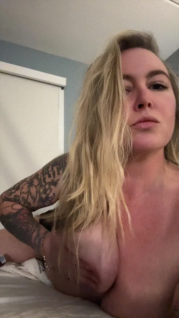 F4F posted by CoupleLooking412