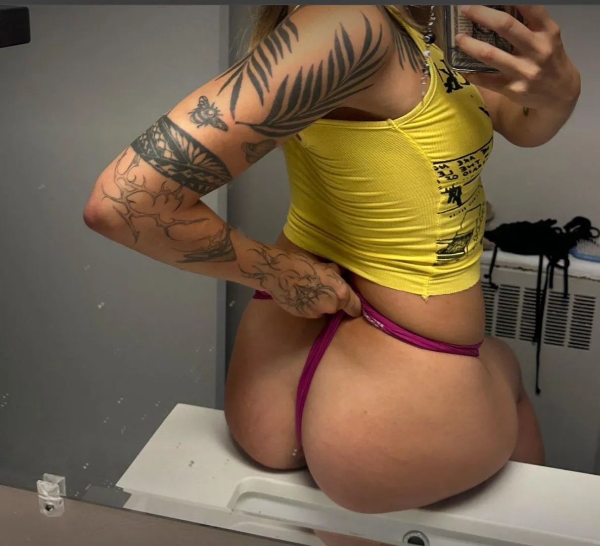 [F4M] JOI, sexting, trade? What you wanna do with horny, hot blonde like me? Oh at the end I can rate you:) posted by versality_lady