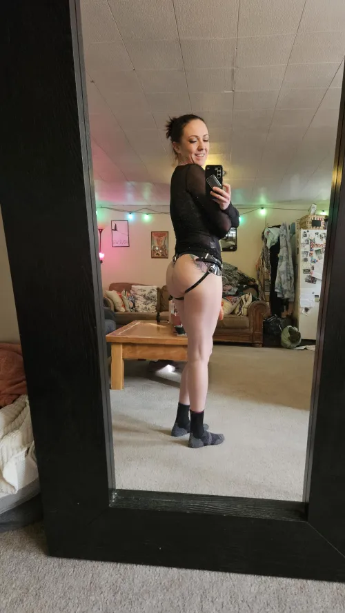 [F4M] Looking for a male who will let me peg him in Denver/surrounding areas by Vivienne__Noir