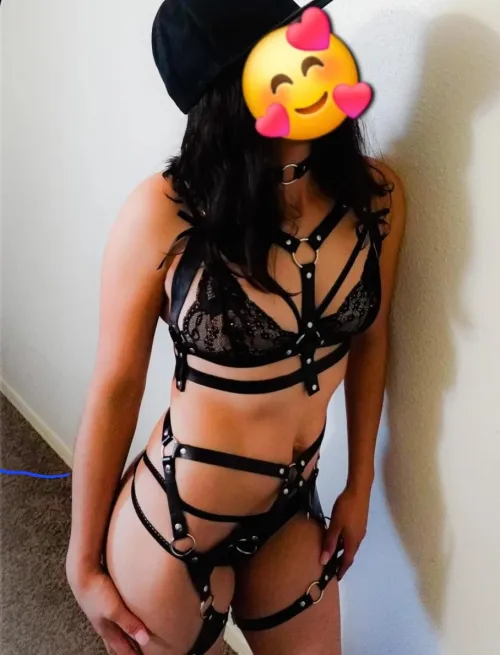 F4mf 33y/o latina(mexican) looking for couple ... no singles, be ready to verify by jackie_TX