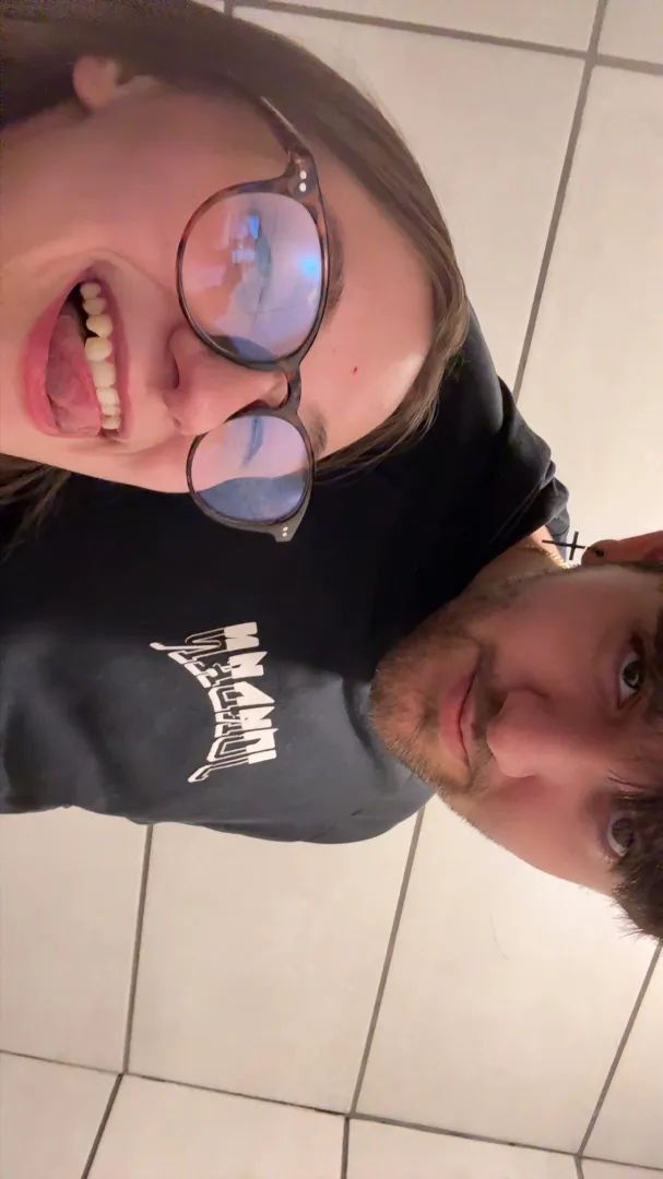 F4mf or f4m posted by Historical_Pass_4000