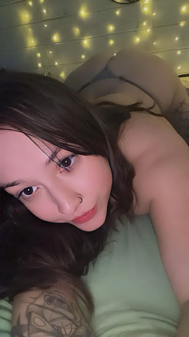 Face down, ass up posted by sarahhstarr420