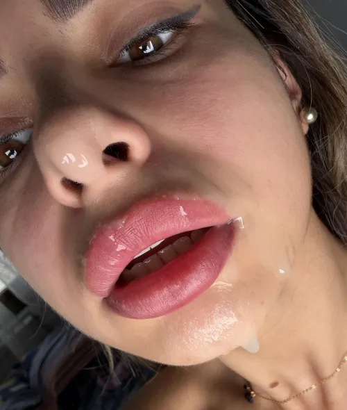 Face forward and a little bit puzzling by WaffleGiggles