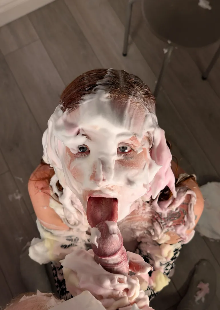 Face full of pie and mouth full of cock! posted by katiecooper4xo
