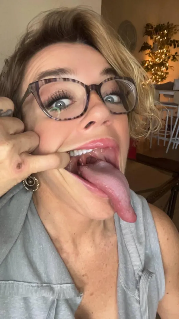 Facefuck me Y or N posted by SashaSins555