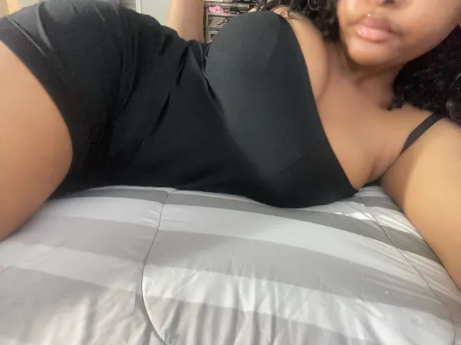 Falling for an ebony goddess like me is inevitable by petras_pedis