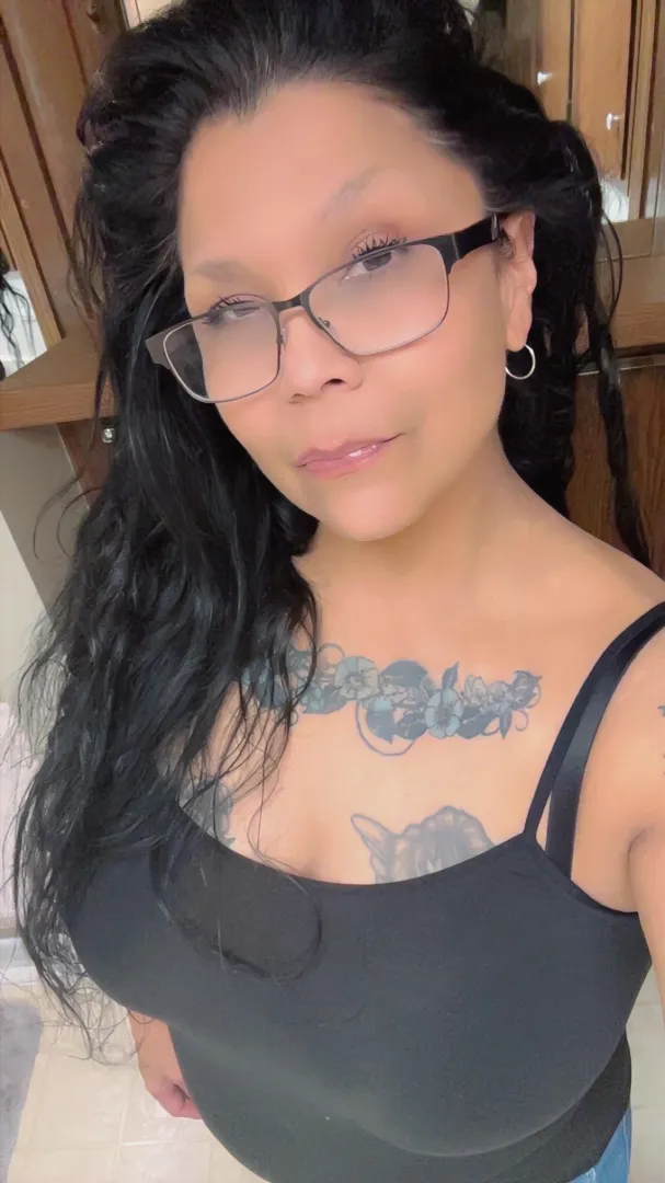 Fantasy Lounge posted by maturelatins70