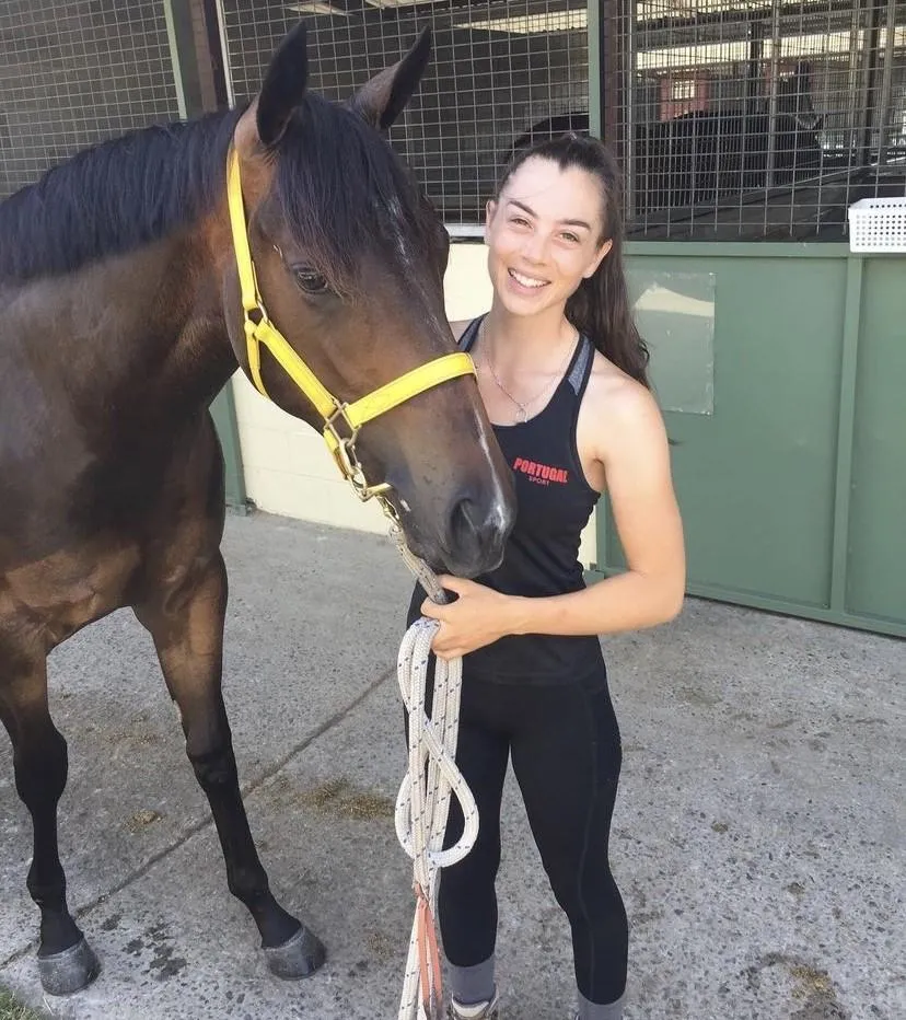 Farm cutie turned slut posted by TaliaRidesxx