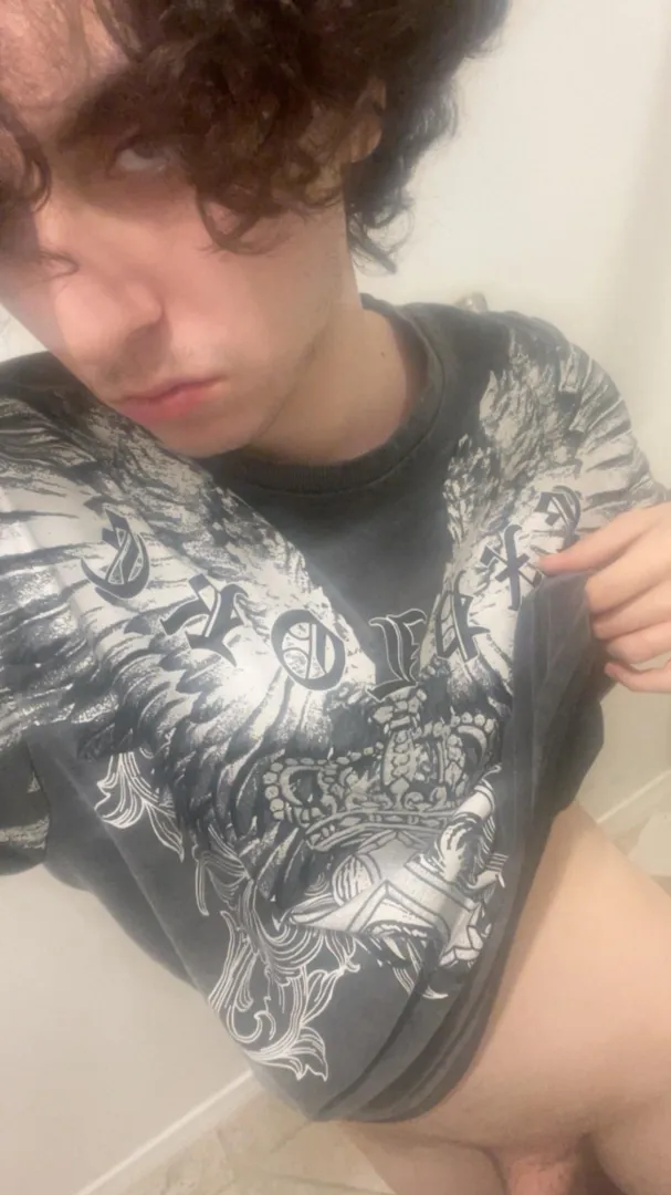 FB4A 19 SoCal in the 805 high asf big drivers so treat me however posted by [deleted]