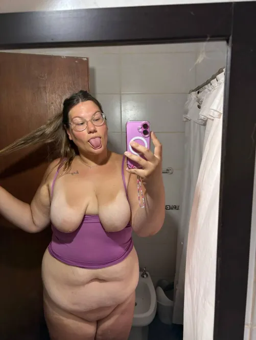 Feed me your cum... by Historical_Dot5611