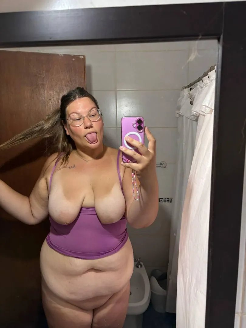 Feed me your cum... posted by Historical_Dot5611