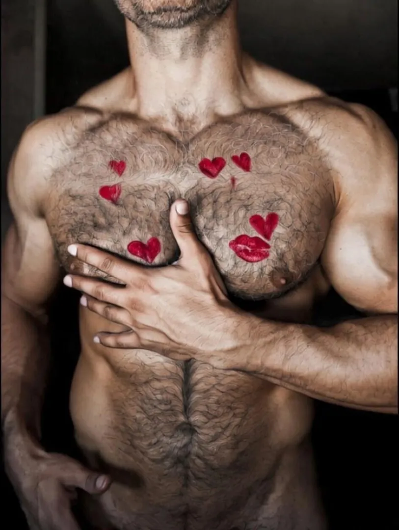 Feel free to fall in love with me! ❤️‍ HotGymAddict posted by CryptographerBig2790