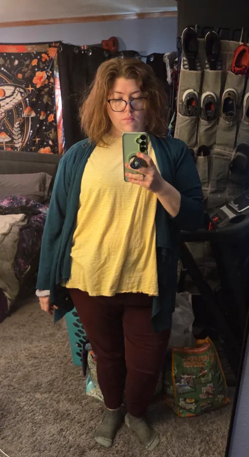 Feel like I'm wearing a circus tent today by BattleWitch87