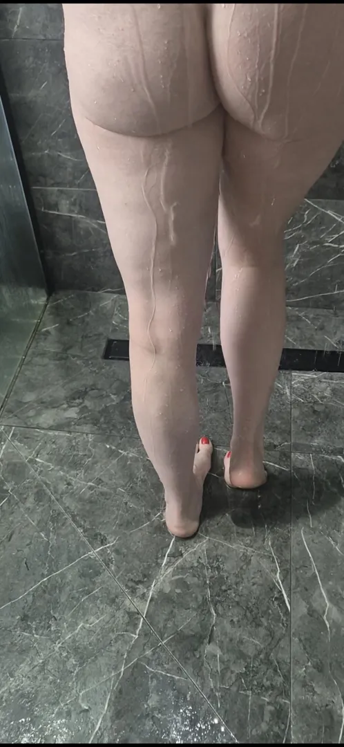 Feeling abit cheeky tonight  posted by Petiteirishfeet