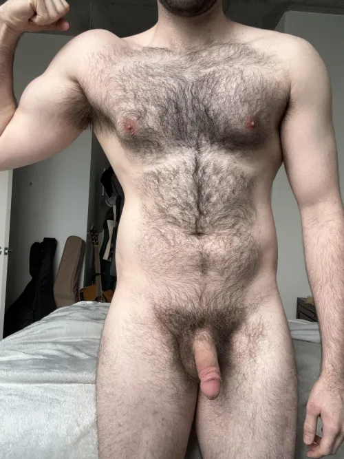 Feeling big by Both_News_3232