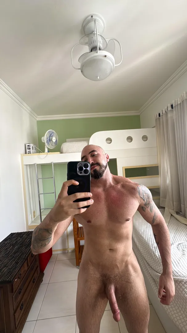 Feeling big today  posted by Crazy-Ticket-3079