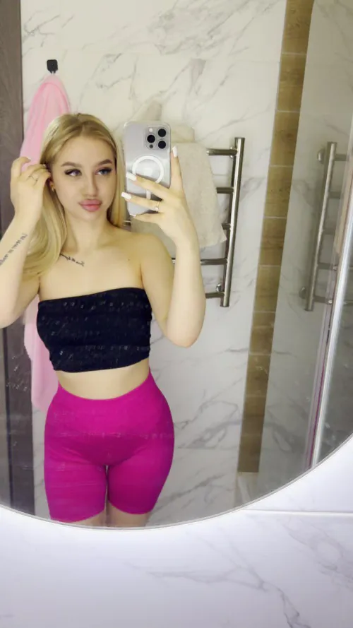 feeling bold tonight.. are you? by SugarKitten_909