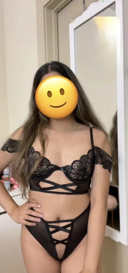 Feeling extra horny (F) by Plenty_Jump1