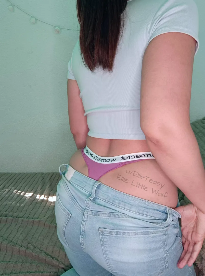 Feeling extra mean today.. wanna disappear between my cheeks? posted by EllieTeasy