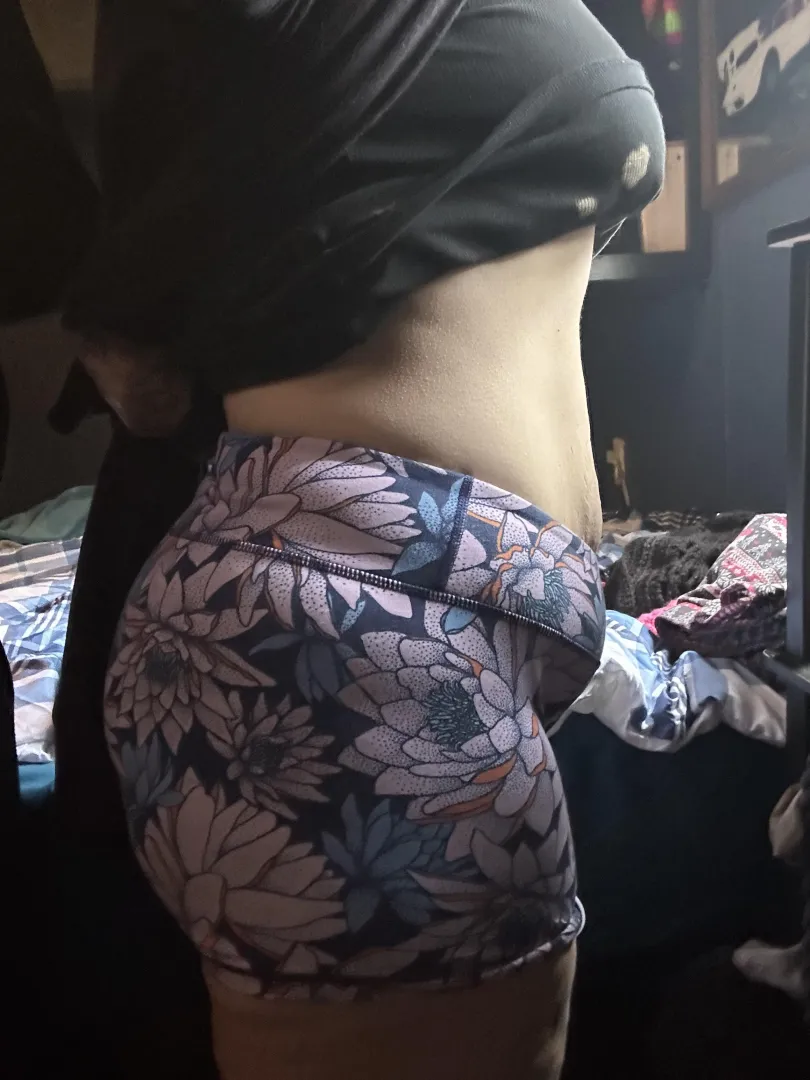 Feeling extra thick today  posted by shhhhhhhitsasecret13