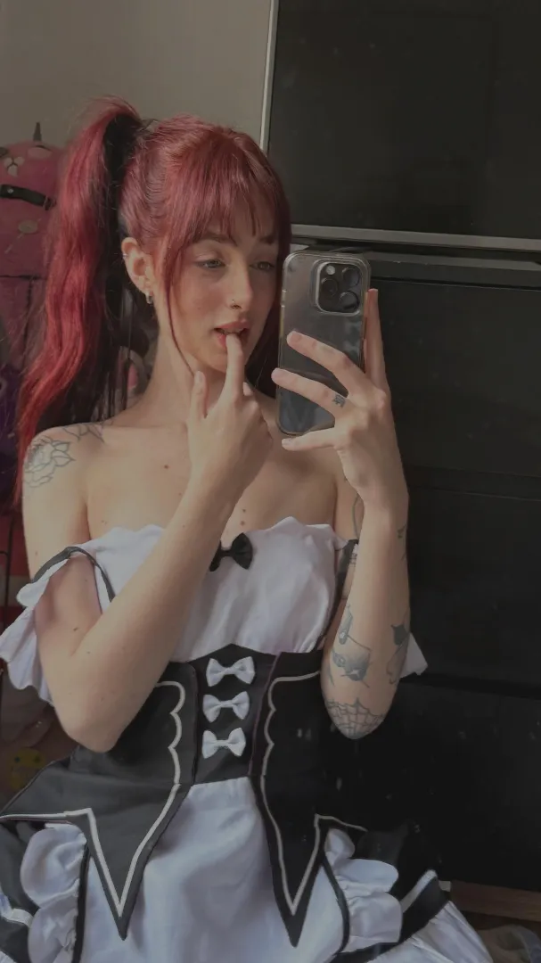 Feeling frisky, can’t host, if you’re local, hmu check lnstaag: .lunabowtie'. posted by dominicandub