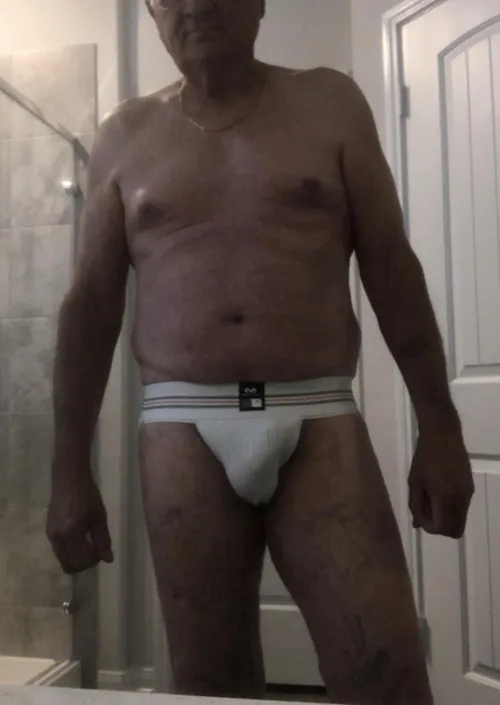 Feeling good by PaulKuehn