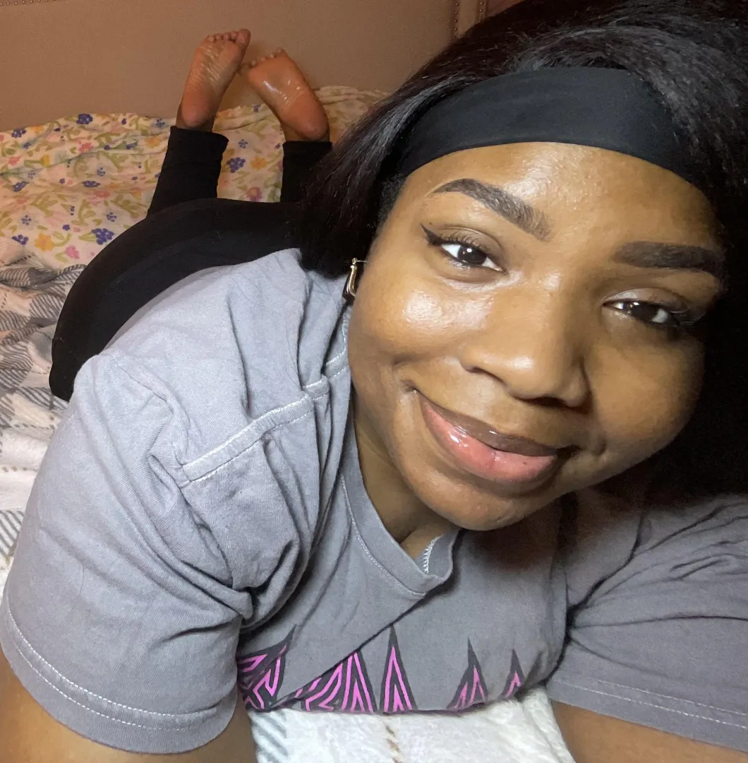 Feeling lonely and lost? Want to feel fulfilled and thrilled? You need an Ebony domme in your pocket and as the little devil and angel on your shoulders posted by GoddessNova143