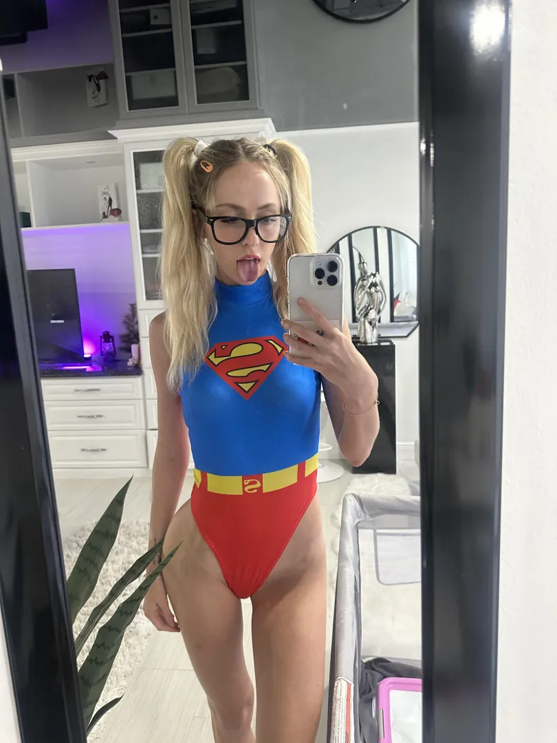 feeling so sexy staring back at me in the mirror posted by FairySlut-