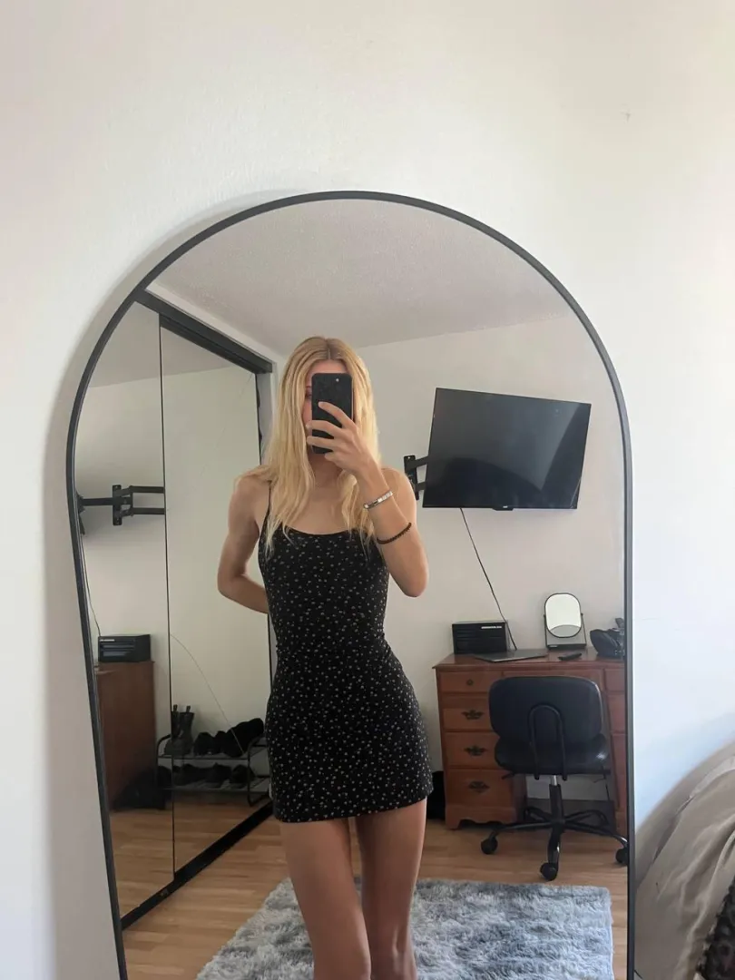 feeling that curve hugging vibe posted by ssweetapple