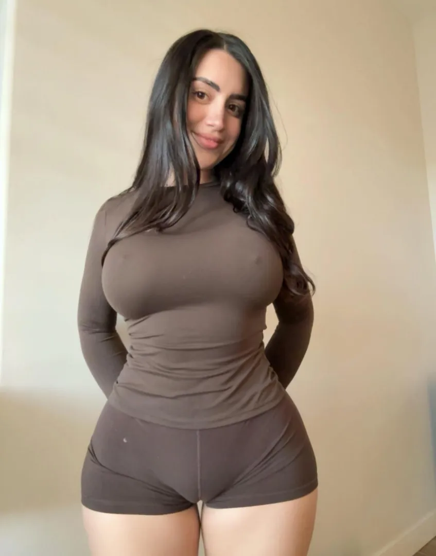 Feeling the seam dig in makes my pussy leak posted by bad_bunny5