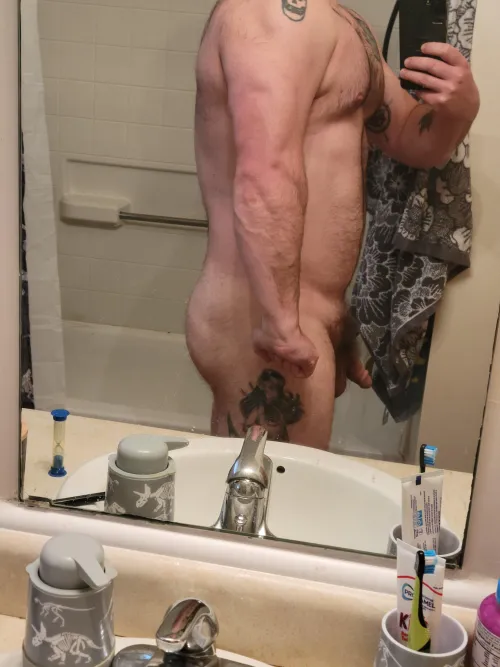 Feeling thick after the gym. by Secure-Pineapple-457