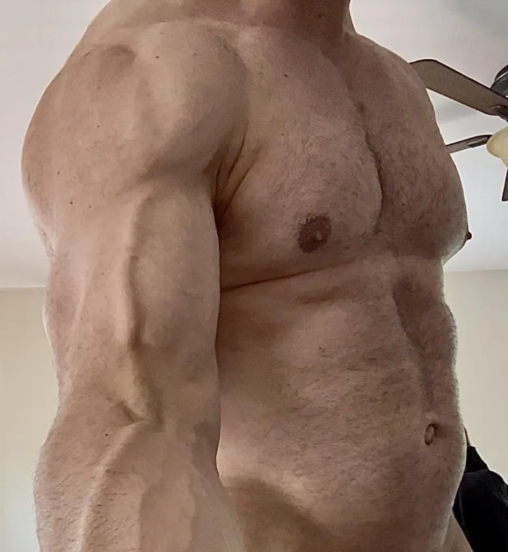 Feeling veiny today posted by MrBigDaddyBuff
