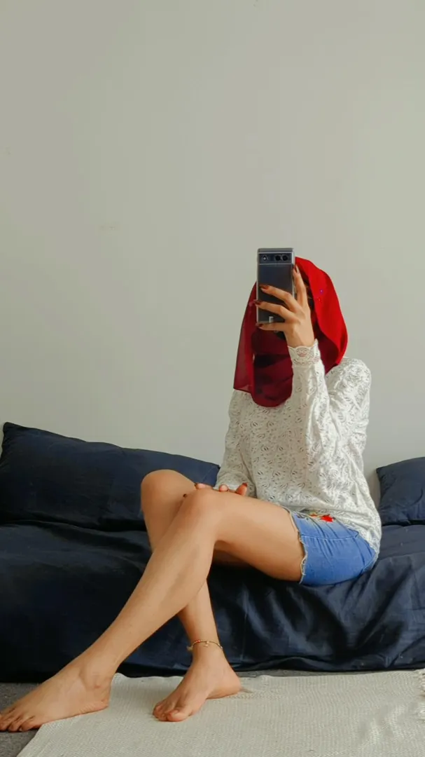 Feet lovers are superior posted by FlowerHalima