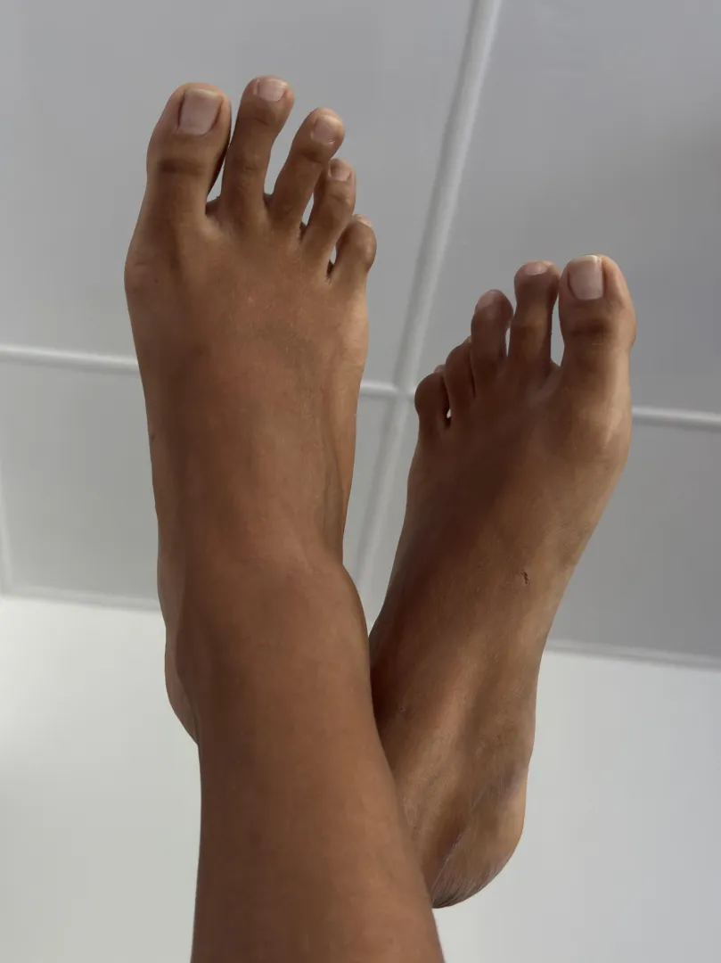 Feet up in the air, dildo in my pussy posted by -Swaggy