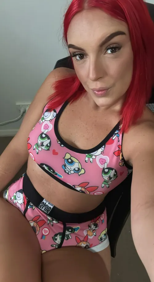 felt cute today, so here's a quick selfie by naughtynail69